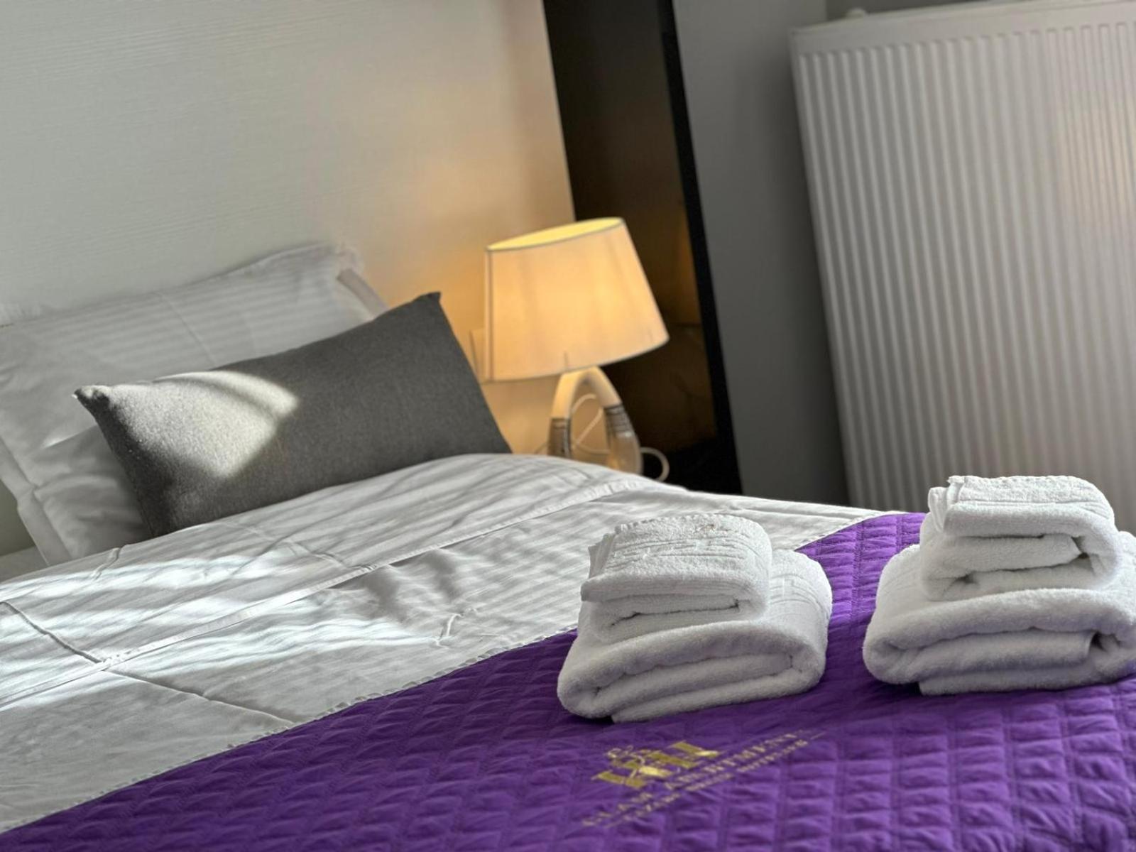 Luxury Glam Apartments & Studios Near Coresi Mall 브라쇼브 외부 사진