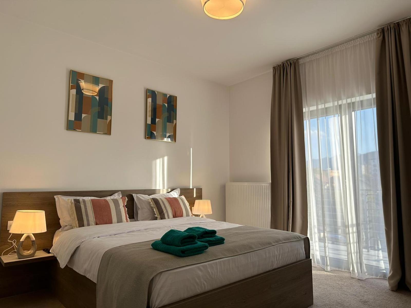 Luxury Glam Apartments & Studios Near Coresi Mall 브라쇼브 외부 사진