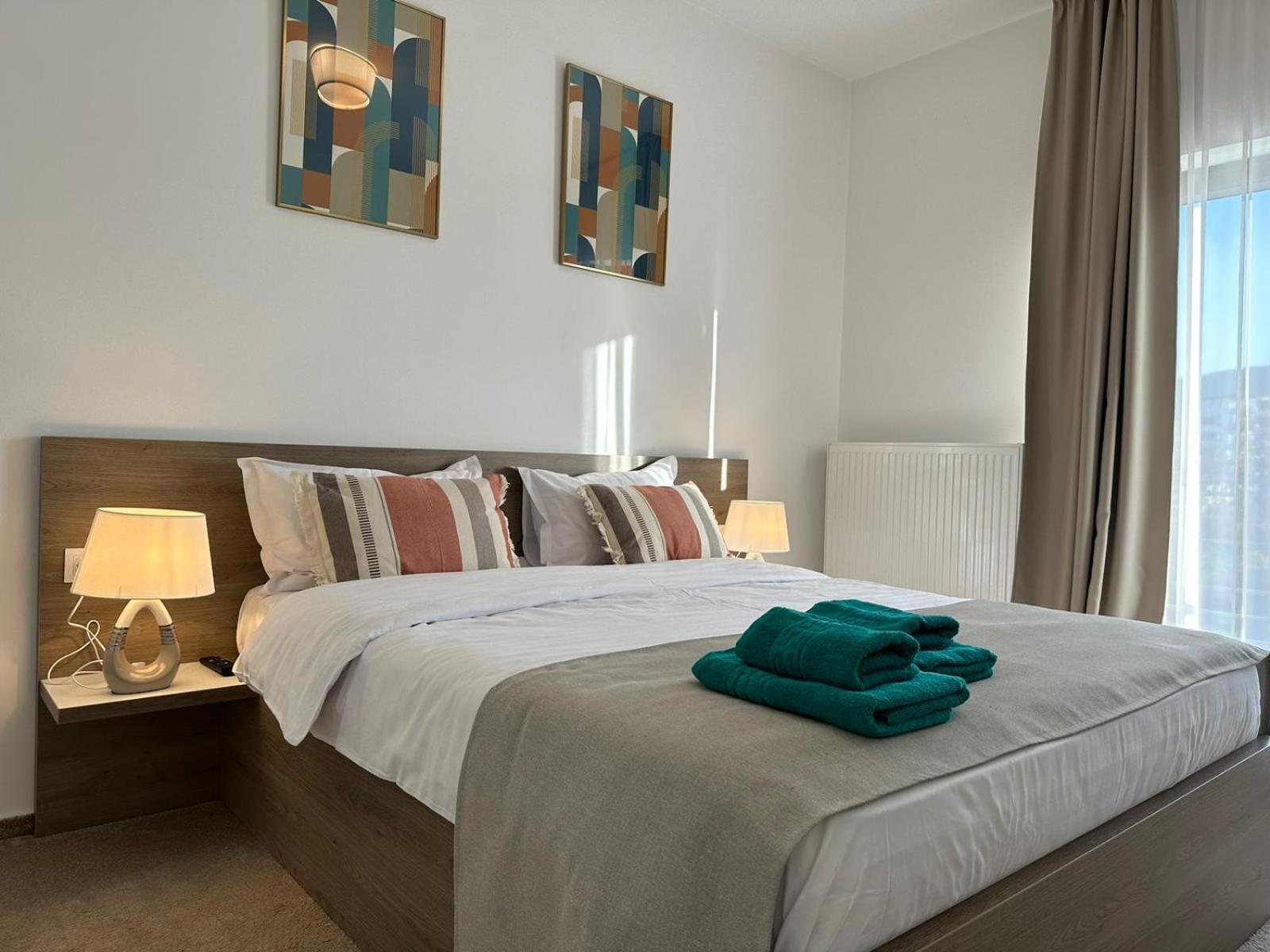 Luxury Glam Apartments & Studios Near Coresi Mall 브라쇼브 외부 사진