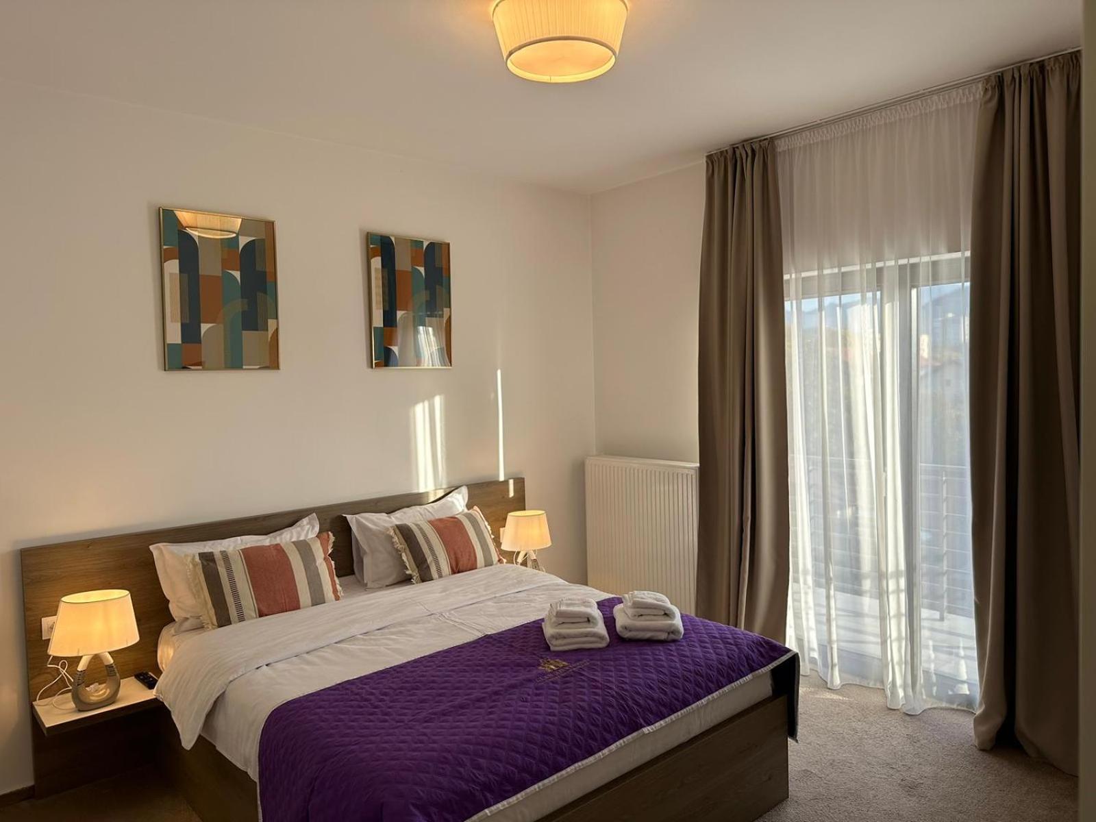 Luxury Glam Apartments & Studios Near Coresi Mall 브라쇼브 외부 사진
