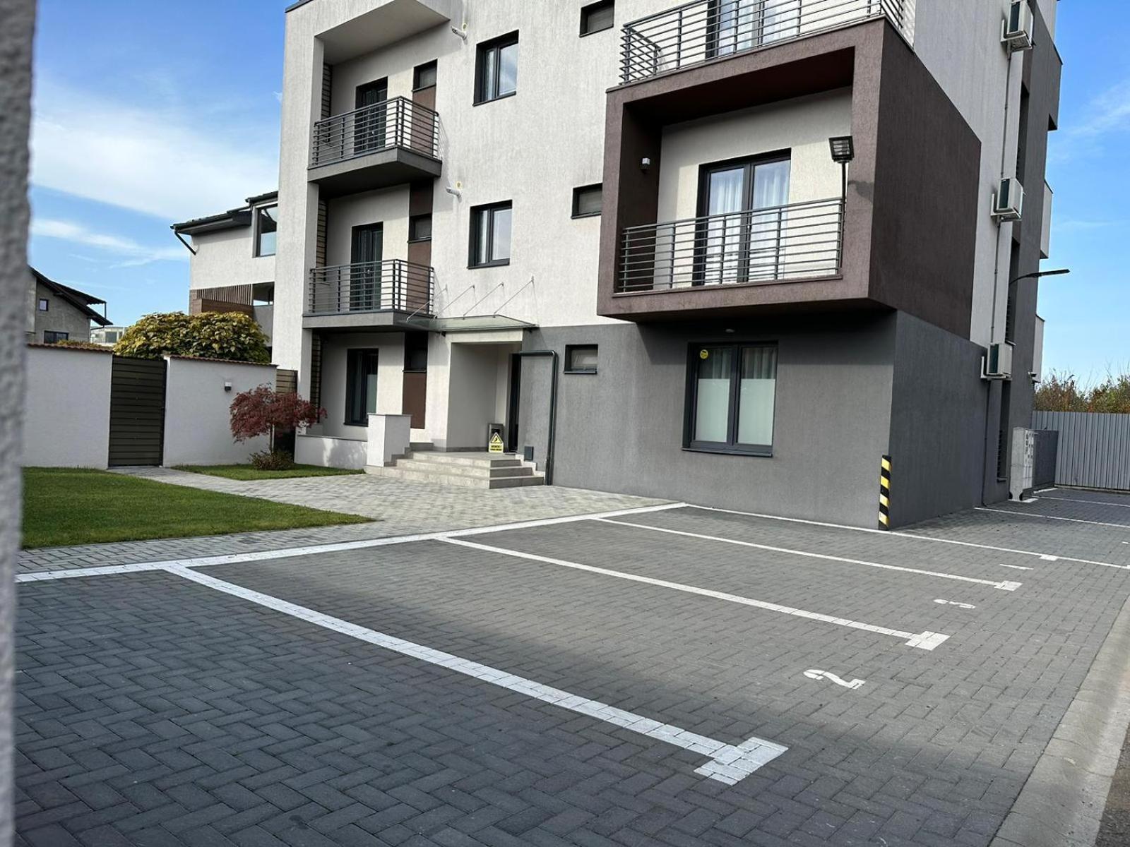 Luxury Glam Apartments & Studios Near Coresi Mall 브라쇼브 외부 사진