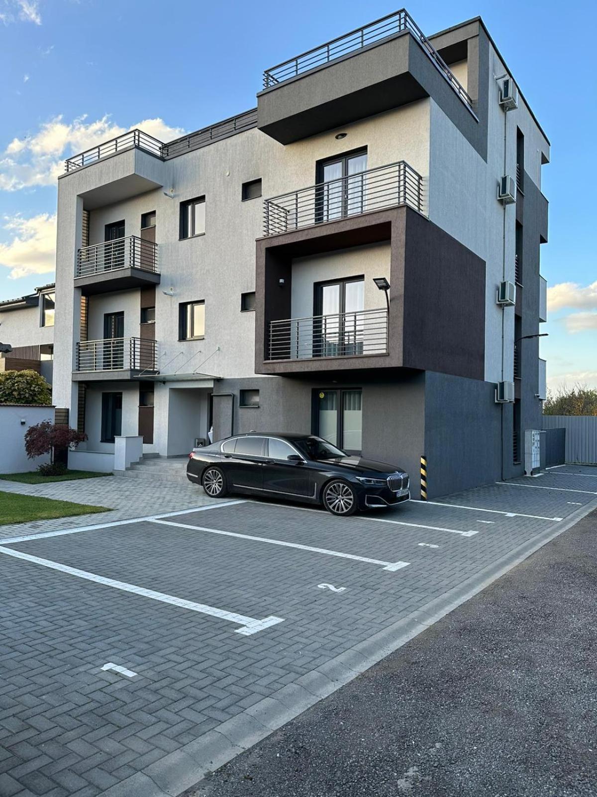 Luxury Glam Apartments & Studios Near Coresi Mall 브라쇼브 외부 사진